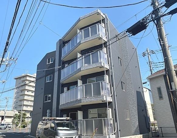 建物外観　RC造4階建てマンション