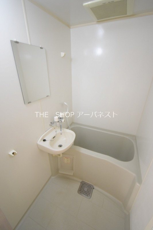 バス・シャワールーム　バストイレ別