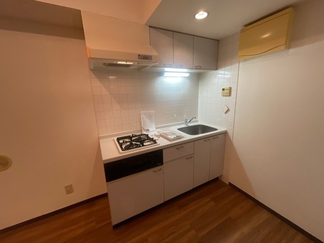 キッチン　※別部屋の参考写真です。