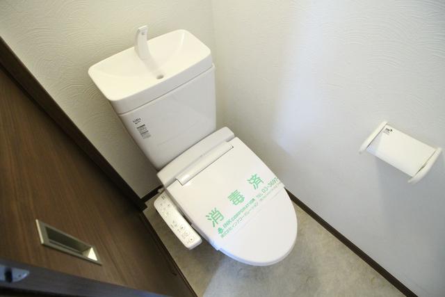 トイレ　トイレ