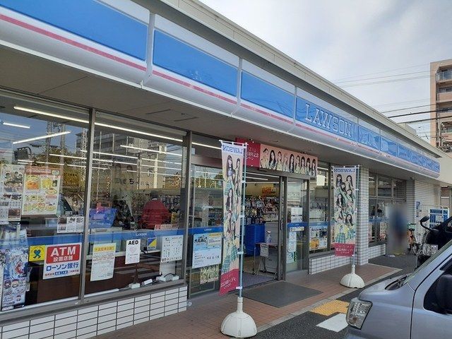 コンビニ　ローソン様（コンビニ）まで740m