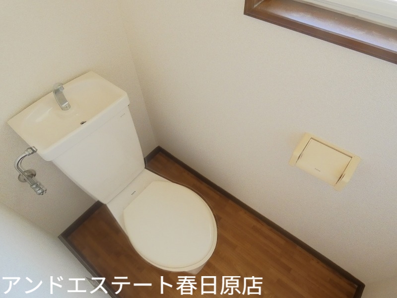 トイレ　別号室の写真です