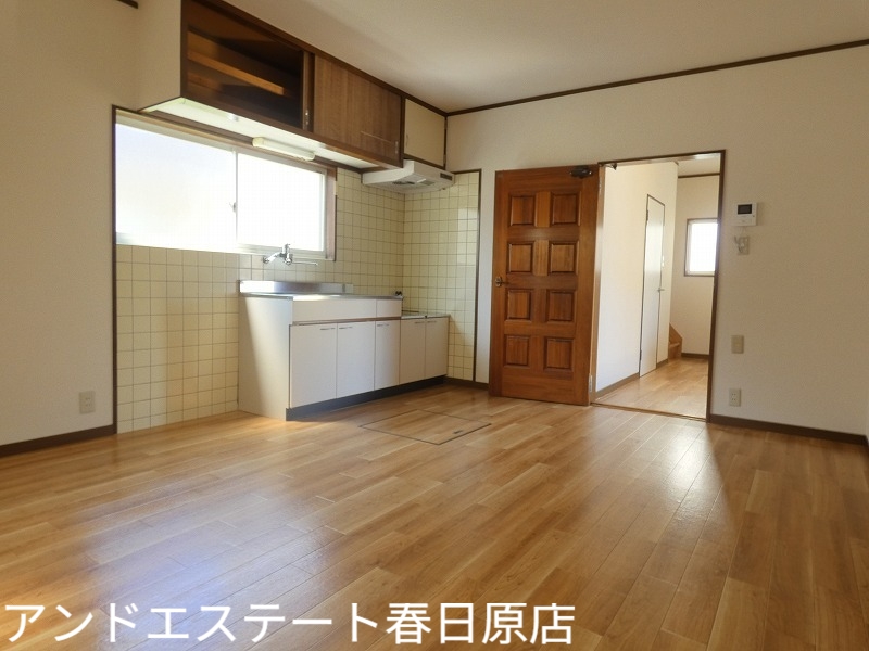 居室・リビング　別号室の写真です