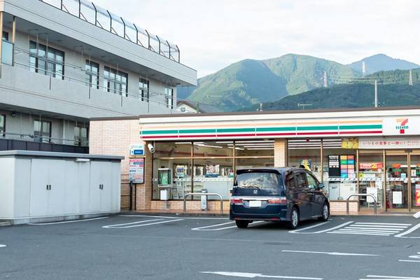 コンビニ　セブンイレブン秦野菩提店（コンビニ）まで1200m