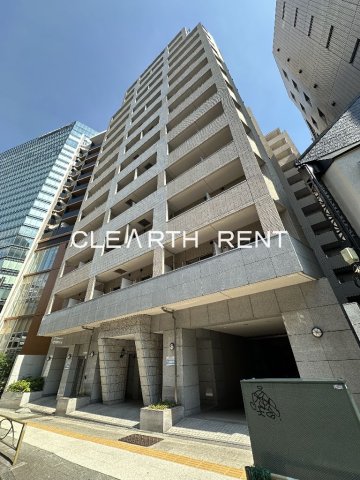 建物外観　194世帯の大型マンション