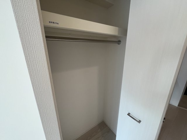 収納　イメージとして同マンション他部屋を表示しています
