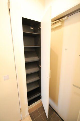 玄関　（別タイプ参考写真）ソフィアヒルズ　北区東田端2