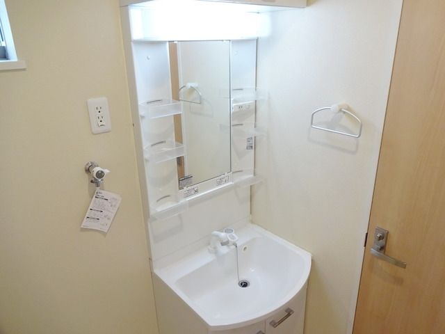 洗面設備　★洗面台はあると便利ですね★タウンハウジング溝の口店★…