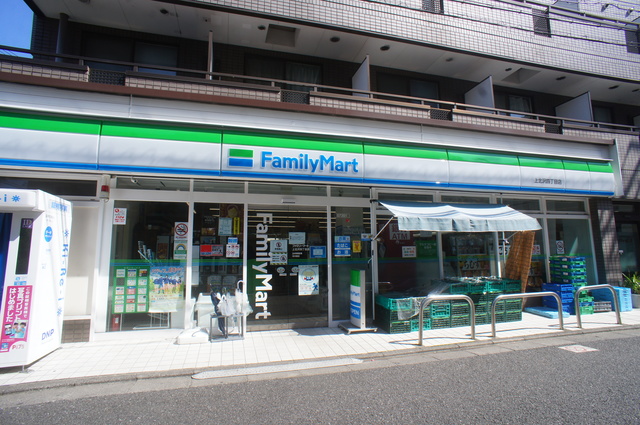 コンビニ　ファミリーマート上北沢四丁目店（コンビニ）まで400m