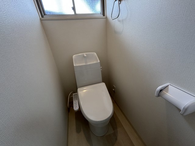 トイレ　新品温水洗浄便座