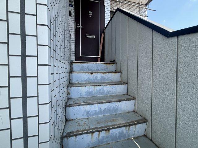 エントランス　建物の内部です
