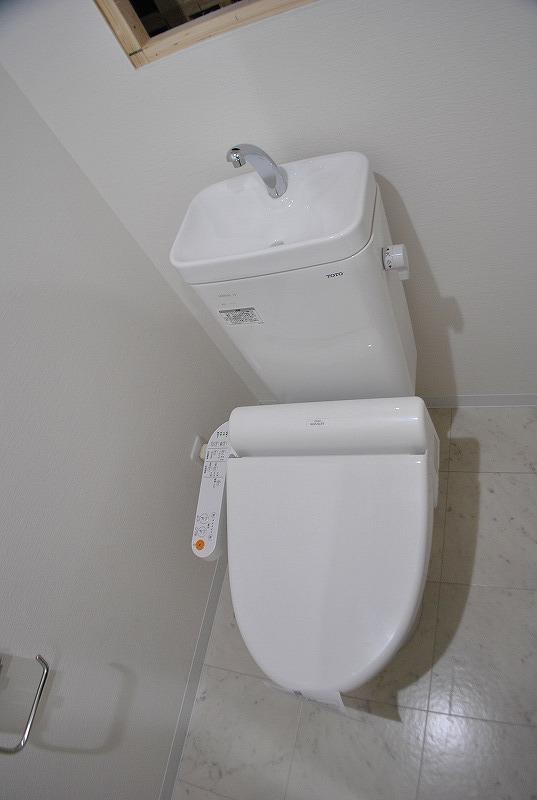トイレ　ブラウ上町台　ウォシュレット付
