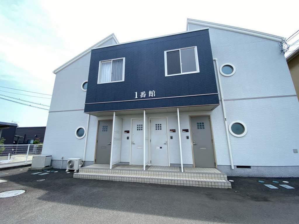 建物外観　１番館