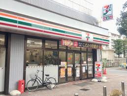 コンビニ　セブンイレブン北区赤羽北2丁目店（コンビニ）まで318m