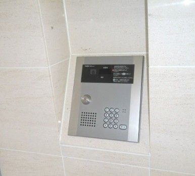 セキュリティ　☆オートロックつきです☆