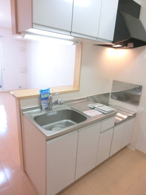 キッチン　カウンターキッチンで料理も楽しくできますね