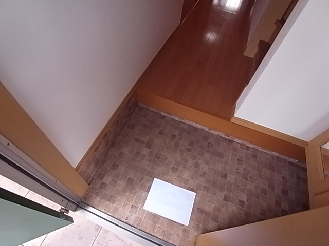 玄関　明るい玄関です