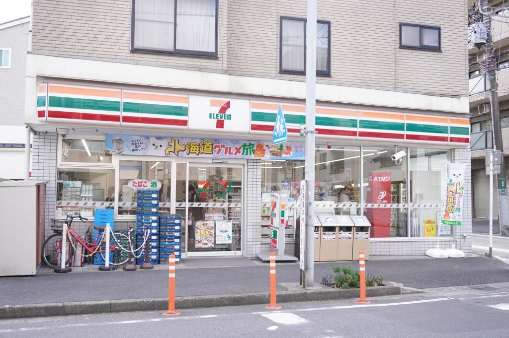 コンビニ　セブンイレブン 川口本町1丁目店（コンビニ）まで220m