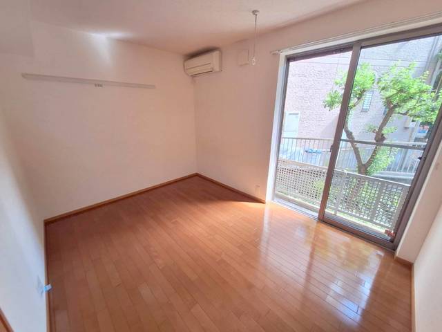 居室・リビング　★明るいフローリングの角部屋です★