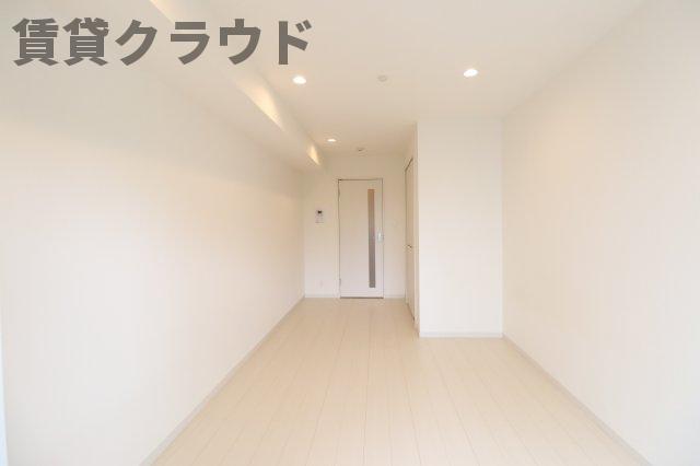 居室・リビング　こちらのリビングで趣味の時間をお楽しみください