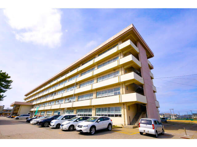 中学校　金石中学校（中学校）まで508m