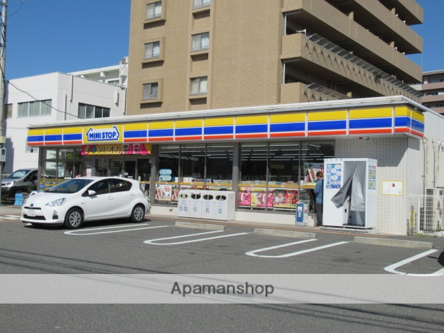コンビニ　ミニストップ（コンビニ）まで153m