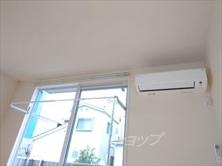 その他設備　室内物干し・エアコン
