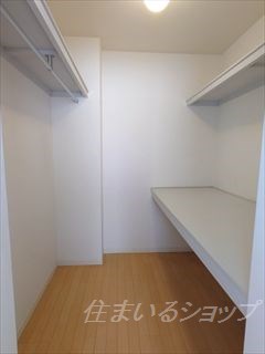 収納　ウォークインクローゼット