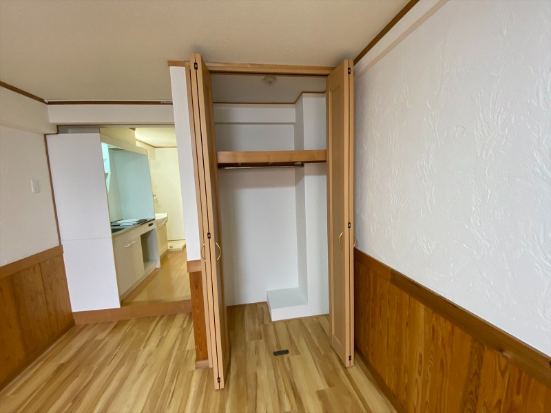 収納　クローゼット付き