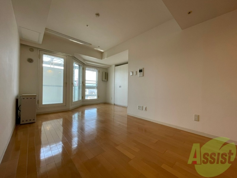 居室・リビング　広くてキレイなお部屋が広がっていて、充実した生活が送れそう。
