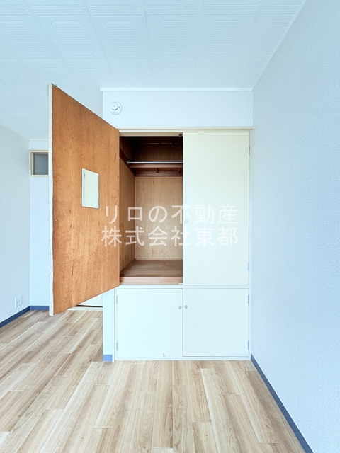 収納　収納ＢＯＸを置いたり、工夫しながら衣類を収納できます♪