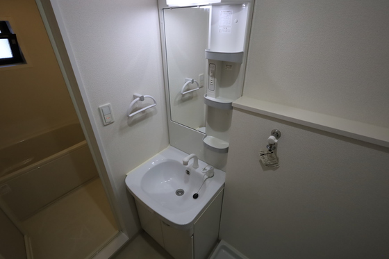 洗面設備　※別部屋の写真です