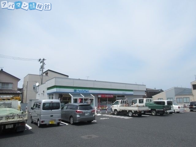 コンビニ　ファミリーマート新潟牡丹山店（コンビニ）まで70m