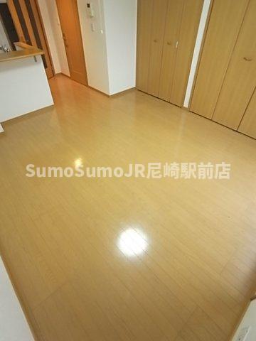 その他部屋・スペース　落ち着いて過ごせるお部屋なので、寝室にいかがでしょうか