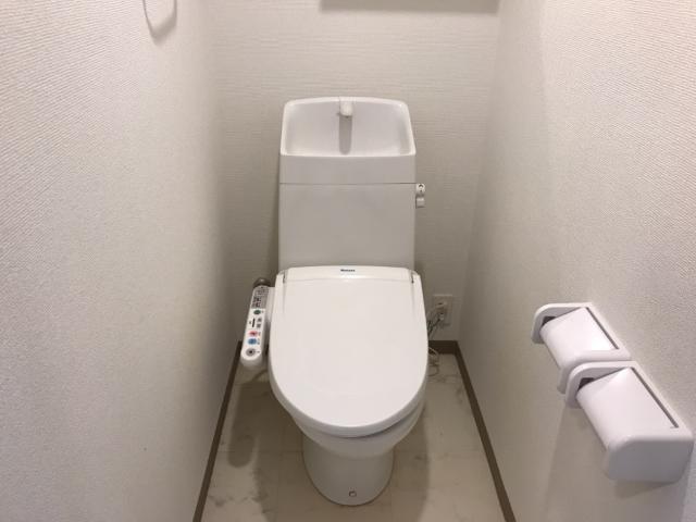 トイレ　シャワー付トイレ