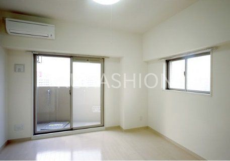 居室・リビング　部屋の写真になります。