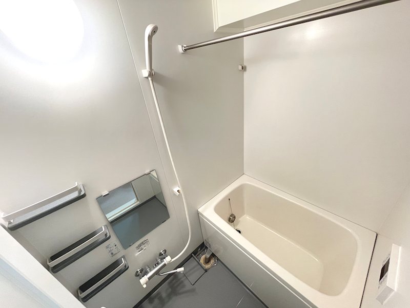 バス・シャワールーム　追焚き機能・浴室暖房換気乾燥機付きバス
