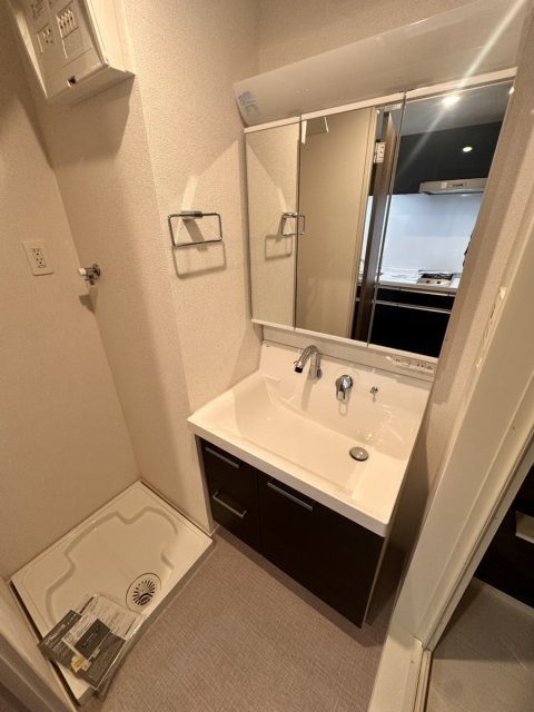 洗面設備　※建築工事中の別号室の参考写真です※