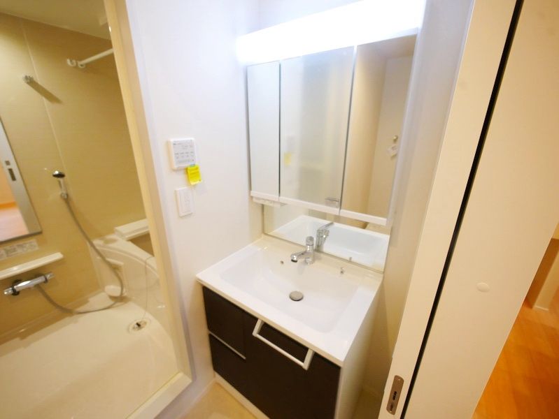 洗面設備　別部屋参考写真