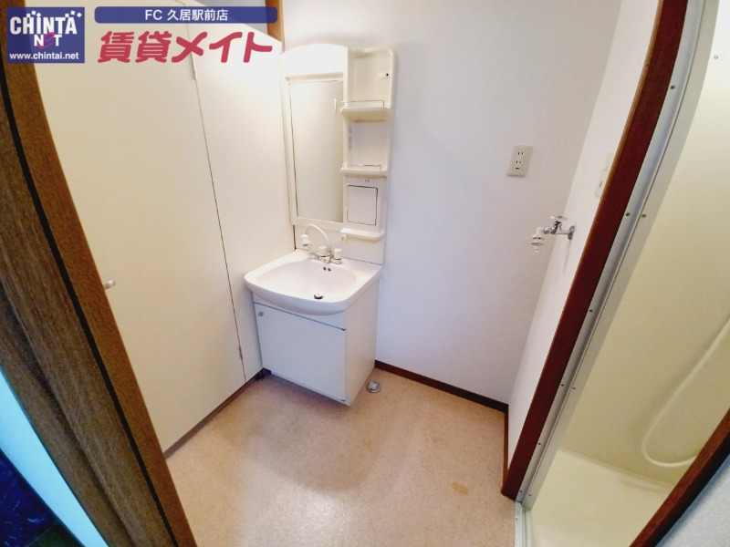 洗面設備　同型別部屋写真