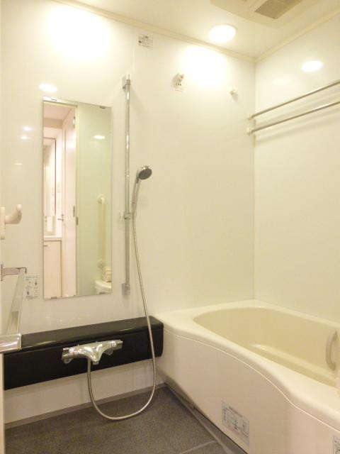 バス・シャワールーム　バス※別部屋参考写真