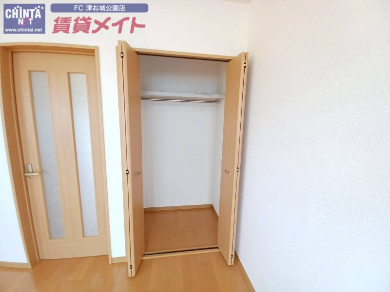 収納　他の部屋の写真を代用しております。