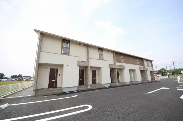 建物外観　完成予定図：2026年7月15日入居開始予定です