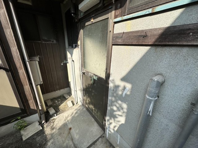 玄関　すりガラスで中の様子が見えない玄関♪