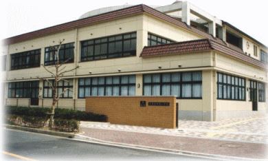 小学校　呉市立阿賀小学校（小学校）まで590m