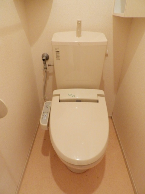 トイレ　同物件別号室です。