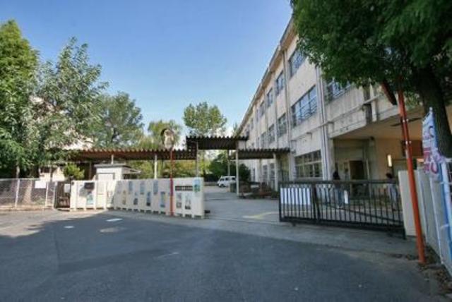 小学校　岸和田市立城東小学校（小学校）まで500m
