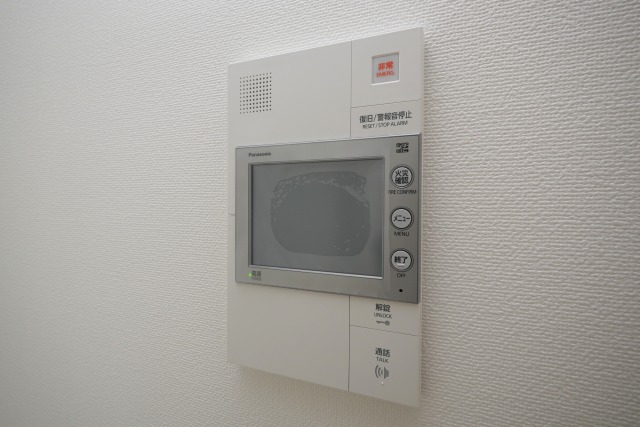 セキュリティ　モニター付きインターホンです