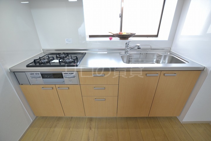 キッチン　※別部屋参考写真