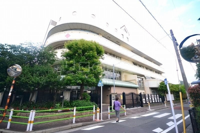 中学校　大森第一中学校（中学校）まで1347m